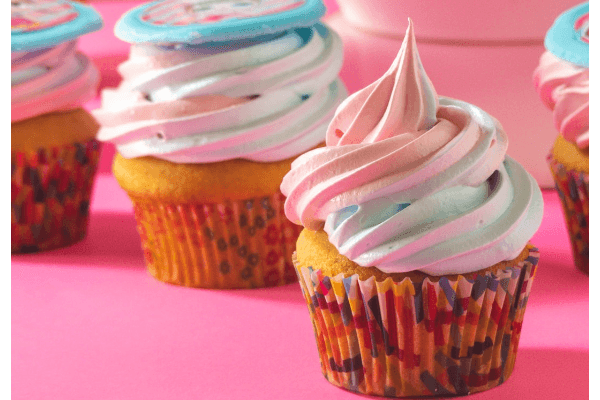 minimalist logo, bakery icon, warm color scheme minimalist logo, bakery icon, warm color scheme